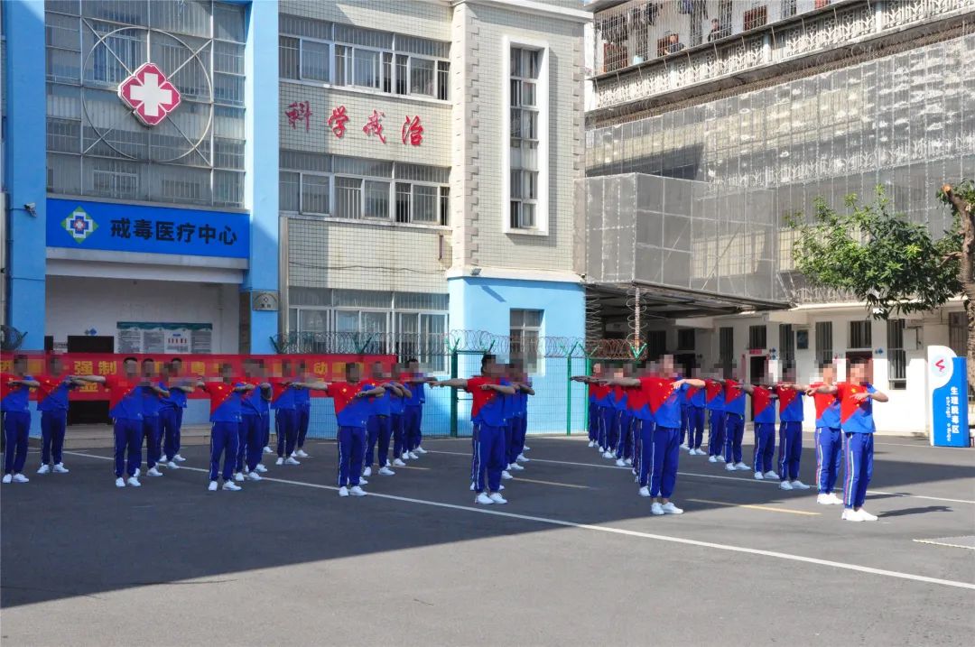 哪里可以找到关于减轻篮球训练压力的方法?_1